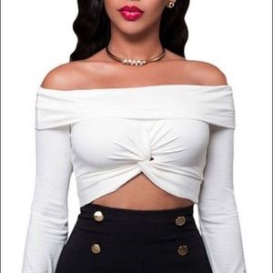 NWT Long sleeved twist front crop top
